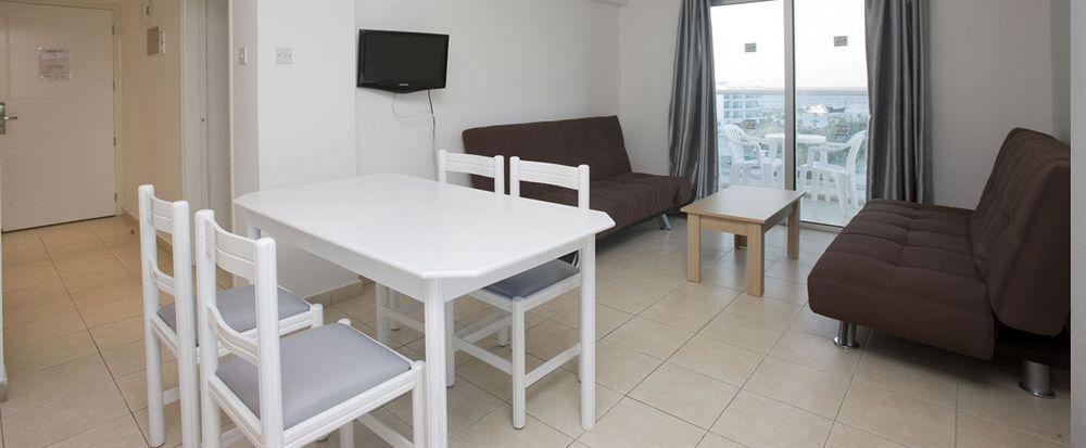 Vrissaki Hotel Apartments Protarász Kültér fotó