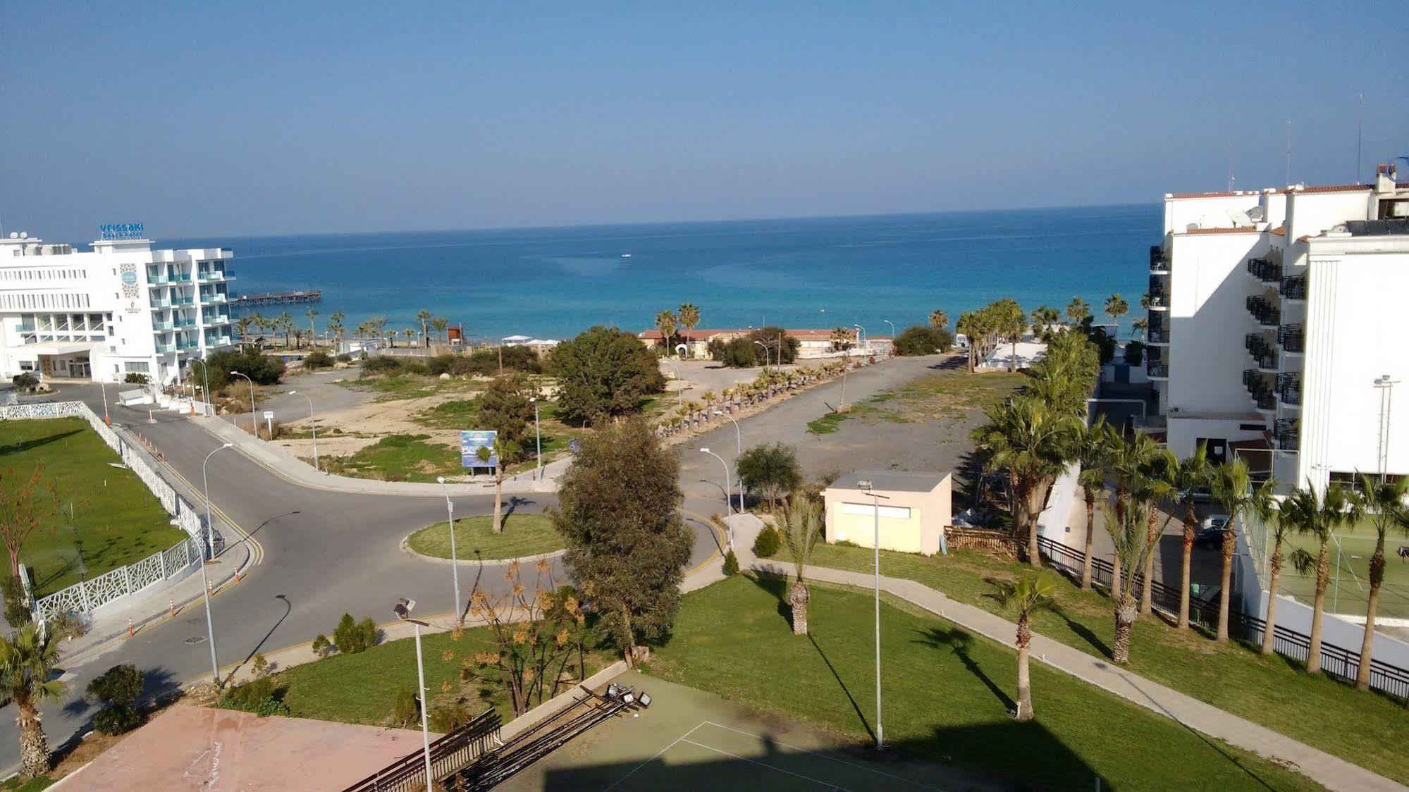 Vrissaki Hotel Apartments Protarász Kültér fotó